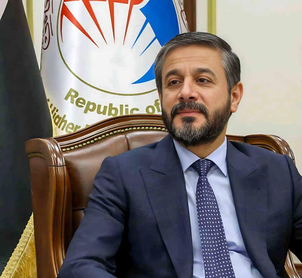 جامعة الرافدين   مدير الموقع عمار محمود ابو الشعير